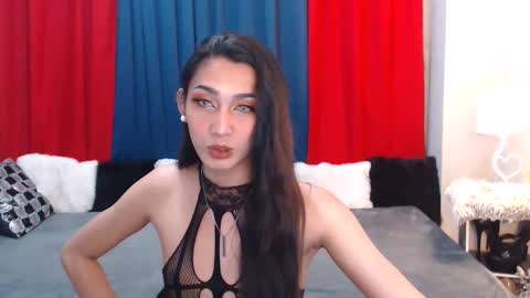 HI IM PUPPY DONT FORGET TO GIVE ME A THUMBS UP LOVE YOU ALL 3 online show from January 26, 4:41 pm