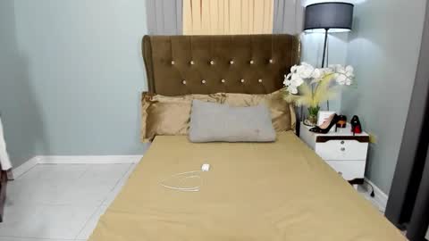 69kinkytrans online show from December 1, 3:53 am