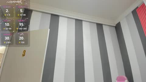 J A D E online show from November 26, 12:07 pm