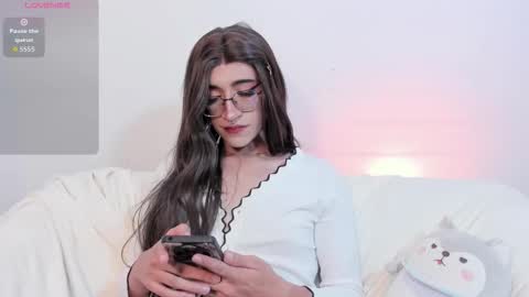 lara online show from November 8, 10:54 pm