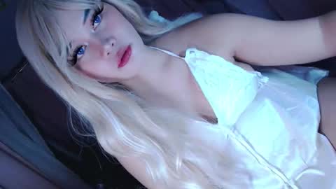 Call me Melody online show from February 16, 1:42 pm