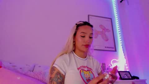   online show from March 11, 8:42 pm