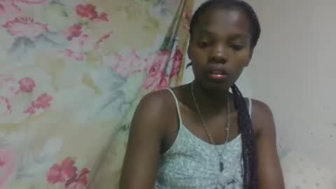 aadienne online show from April 9, 7:47 am