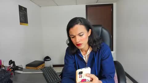 aisha_hotts777 online show from February 9, 2:40 am