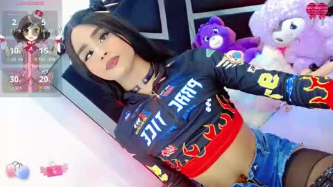 alahia_daboin online show from December 2, 5:43 am