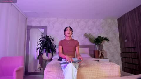 alaiaguerra online show from April 1, 7:33 pm