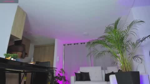 A L E J A N D R A online show from October 26, 11:17 am