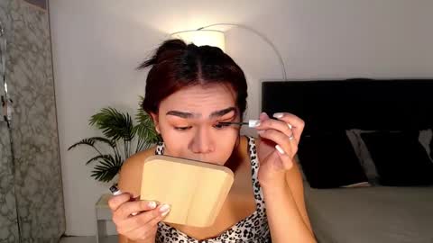 alenajones online show from January 14, 12:03 pm