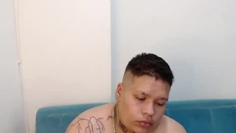 Snapshot of alex_bigclit chatting on October 21, 12:47 am alex_bigclit online show from October 21, 12:47 am