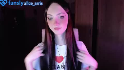 Alice Aris online show from October 30, 5:45 pm