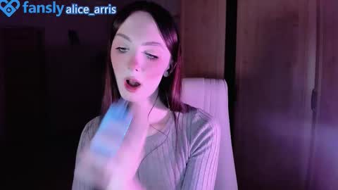 Alice Aris online show from November 28, 6:31 pm