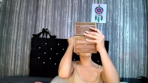 alicee_moonn online show from January 15, 10:30 pm