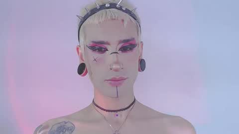     online show from March 23, 11:43 pm