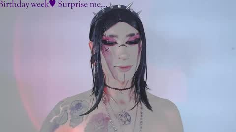     online show from April 17, 12:02 am