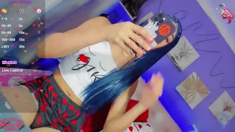 Snapshot of aliz_free chatting on February 15, 1:33 am aliz_free online show from February 15, 1:33 am