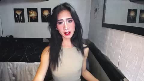 trina online show from March 30, 7:31 am