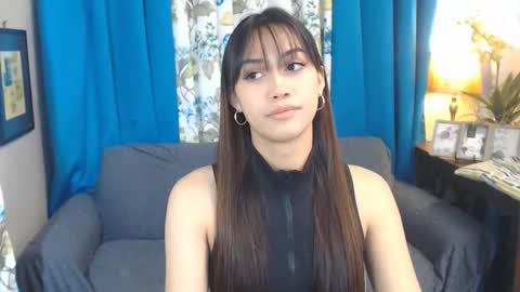 Alondra online show from April 15, 1:27 pm