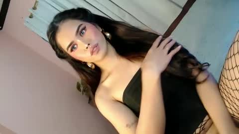 Snapshot of alove_too_last chatting on February 3, 2:34 pm LEXY online show from February 3, 2:34 pm