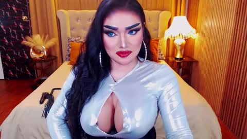 Alura Jhenson online show from December 17, 1:55 am