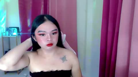 Snapshot of amber_fuck chatting on October 19, 4:21 pm Amber online show from October 19, 4:21 pm