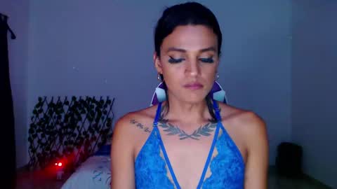 Snapshot of anabellabonariva chatting on December 5, 3:53 am Anabella online show from December 5, 3:53 am