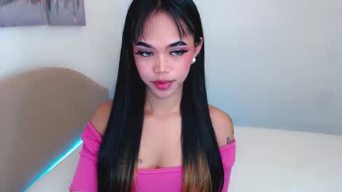 Snapshot of analisa30 chatting on October 14, 4:30 pm diane online show from October 14, 4:30 pm