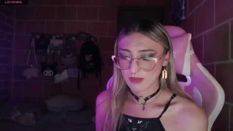 Andrea  online show from June 11, 12:54 am