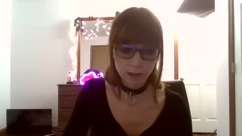 Snapshot of andrea_davenport chatting on December 20, 4:20 am andrea online show from December 20, 4:20 am