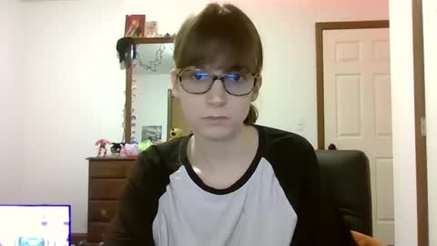 Snapshot of andrea_davenport chatting on January 19, 10:50 am andrea online show from January 19, 10:50 am