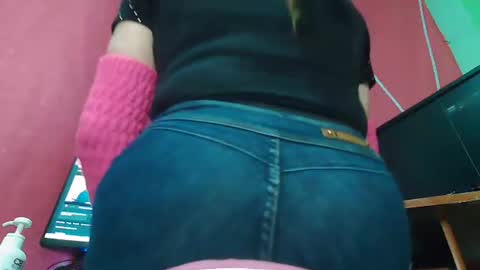 andrykasandry online show from October 26, 1:23 am