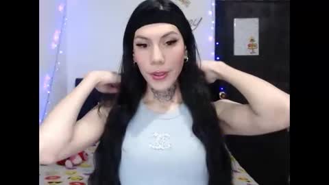 Snapshot of angel_moon69_ chatting on January 9, 11:25 am follow me instagram   amymiranda69 online show from January 9, 11:25 am