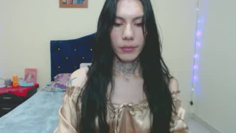 Snapshot of angel_moon69_ chatting on September 27, 1:25 am follow me instagram   amymiranda69 online show from September 27, 1:25 am
