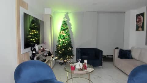 Maria Antonia online show from November 20, 12:00 am