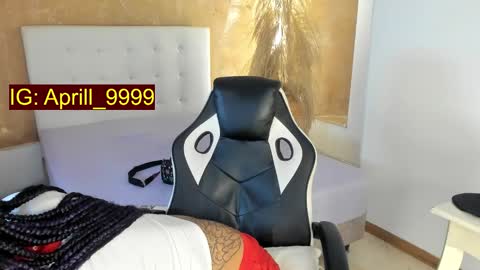 aprill_fox online show from January 14, 9:24 pm