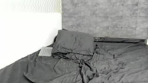 ARIANA SALAZAR online show from March 7, 5:35 am