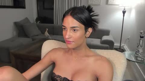 Aria online show from June 11, 2:53 am