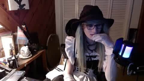 Ashley Scarlett online show from April 3, 1:15 am