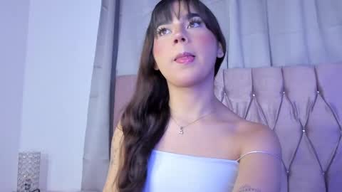 Snapshot of ashley_piinkk chatting on February 26, 4:25 am Ashley online show from February 26, 4:25 am