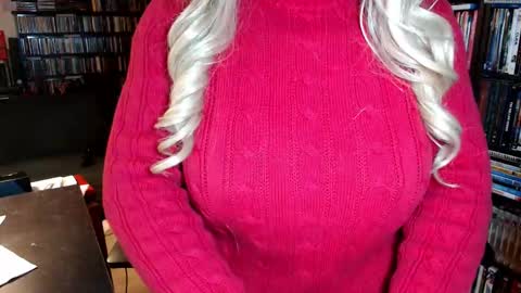 Aspen Vale online show from November 17, 10:20 pm