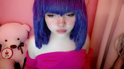 cute online show from April 20, 3:08 am