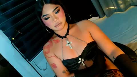 Ava online show from June 14, 4:41 pm