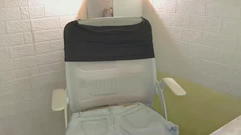 Rhian online show from March 24, 3:01 am