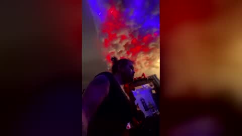 aviedust626 online show from March 3, 8:32 am