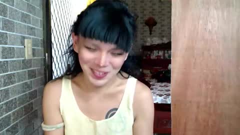 aymkyline online show from November 15, 2:42 am