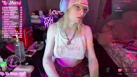 Bambi Sparkles TS online show from June 28, 4:29 am