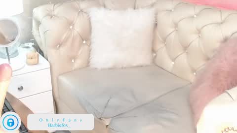 barbiefox_ online show from February 9, 9:06 pm