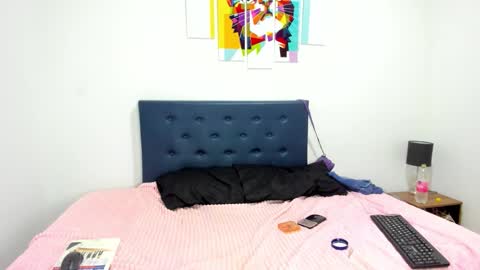 Snapshot of brenda_sofia chatting on October 20, 6:22 pm brenda_sofia online show from October 20, 6:22 pm