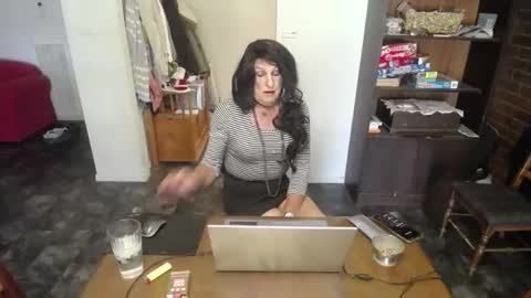 Snapshot of bridgetfouru chatting on January 13, 3:23 am bridgetfouru online show from January 13, 3:23 am