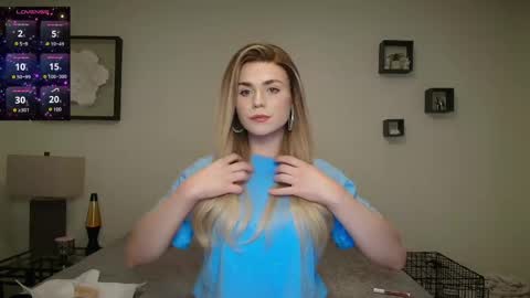 buitifulblonde online show from April 4, 12:52 am