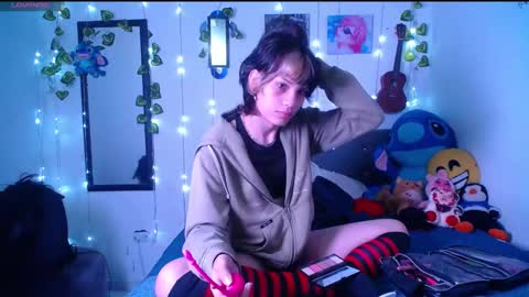 caitlynwheler online show from February 9, 1:46 pm